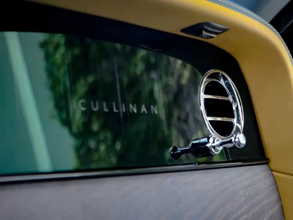 Rolls-Royce Cullinan - 02/2026-photo-42