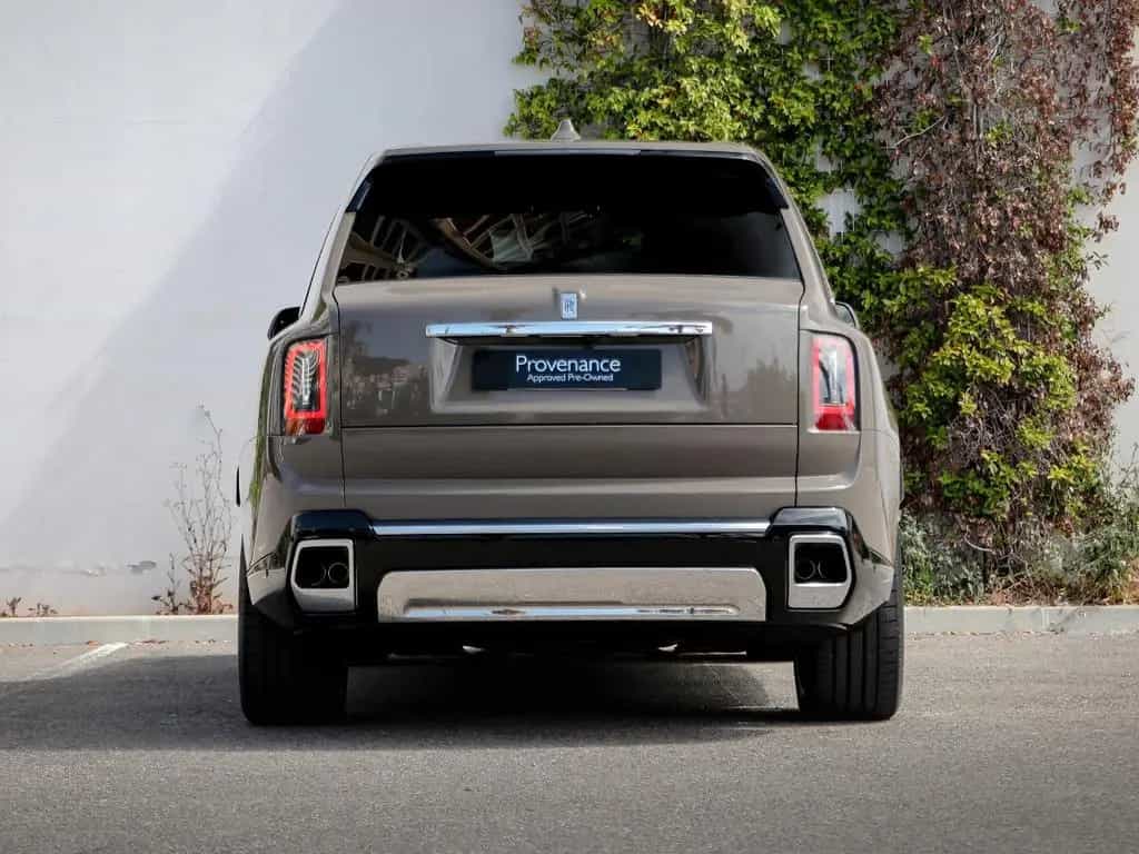 Rolls-Royce Cullinan - 02/2026-photo-9