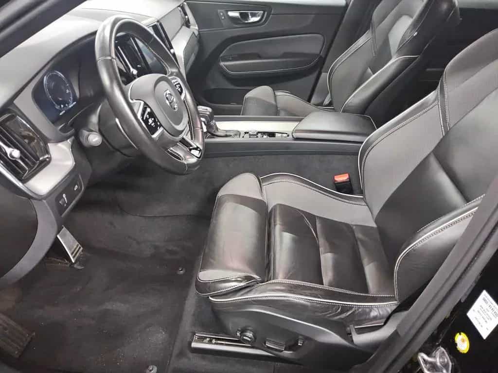 Volvo XC60 D4 R-Design T-Leder Navi LED RFK ACC Memory 07/2020-photo-7