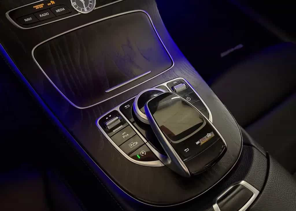 Mercedes-Benz E-Class Coupe AMG LED 2.HAND 360Grad Burmester 06/2018-photo-22