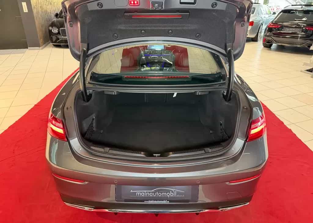 Mercedes-Benz E-Class Coupe AMG LED 2.HAND 360Grad Burmester 06/2018-photo-28