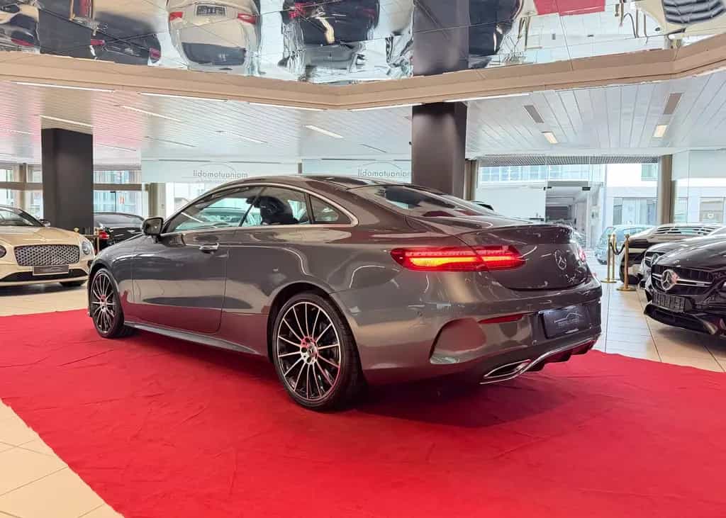 Mercedes-Benz E-Class Coupe AMG LED 2.HAND 360Grad Burmester 06/2018-photo-5