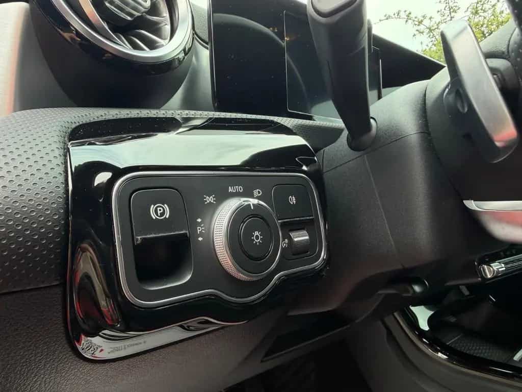 Mercedes-Benz A-Class d AMG Line *LED*360°Kamera*Alcantara* 11/2020-photo-17