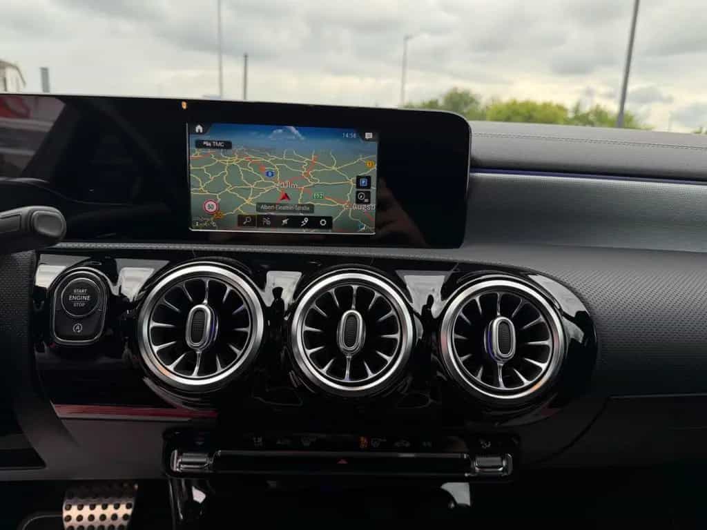Mercedes-Benz A-Class d AMG Line *LED*360°Kamera*Alcantara* 11/2020-photo-19