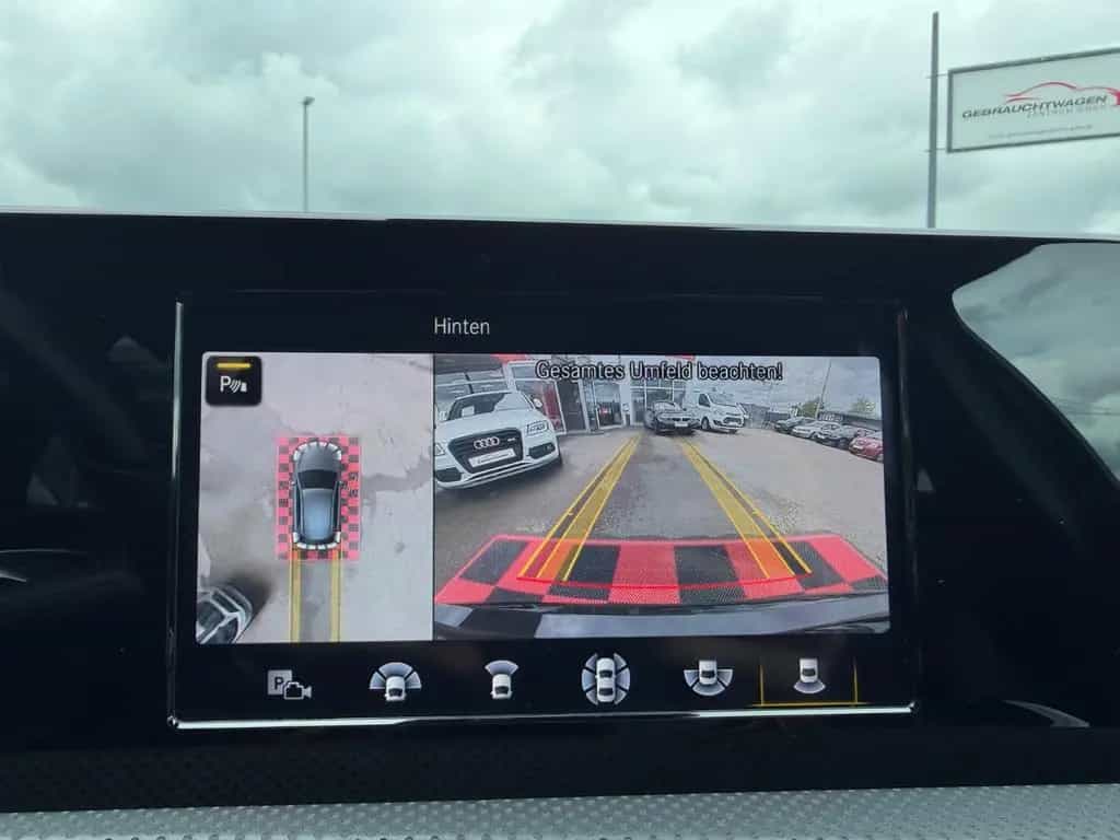 Mercedes-Benz A-Class d AMG Line *LED*360°Kamera*Alcantara* 11/2020-photo-20