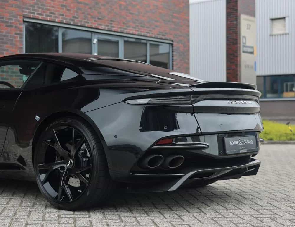 Aston Martin DBS Superleggera 5.2 V12 | B&O - Carbon 02/2021-photo-10
