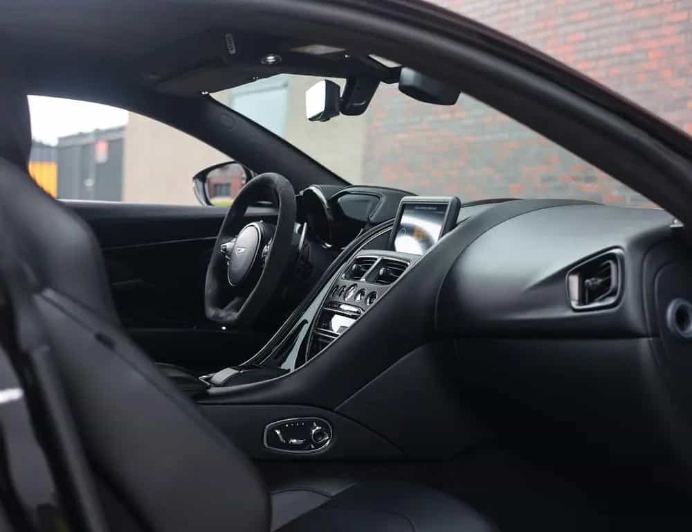 Aston Martin DBS Superleggera 5.2 V12 | B&O - Carbon 02/2021-photo-25