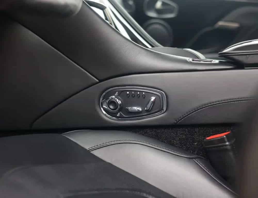 Aston Martin DBS Superleggera 5.2 V12 | B&O - Carbon 02/2021-photo-27