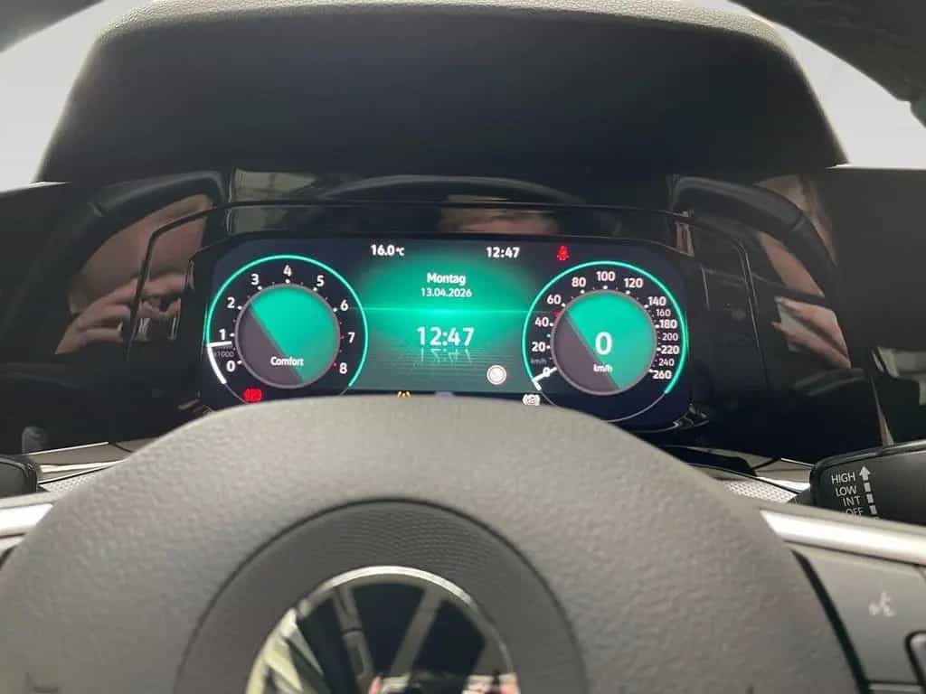Volkswagen Golf TSI Active Standhzg+IQ.DRIVE+LEDplus+Navi+H 01/2023-photo-15
