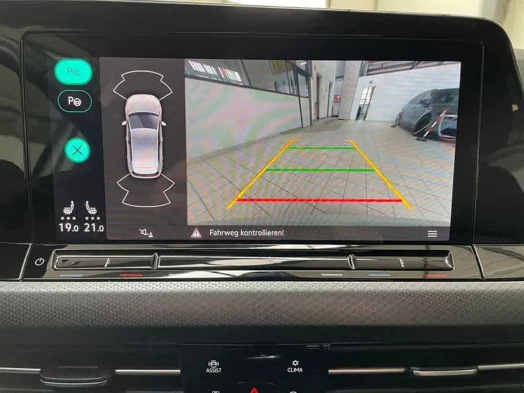 Volkswagen Golf TSI Active Standhzg+IQ.DRIVE+LEDplus+Navi+H 01/2023-photo-18