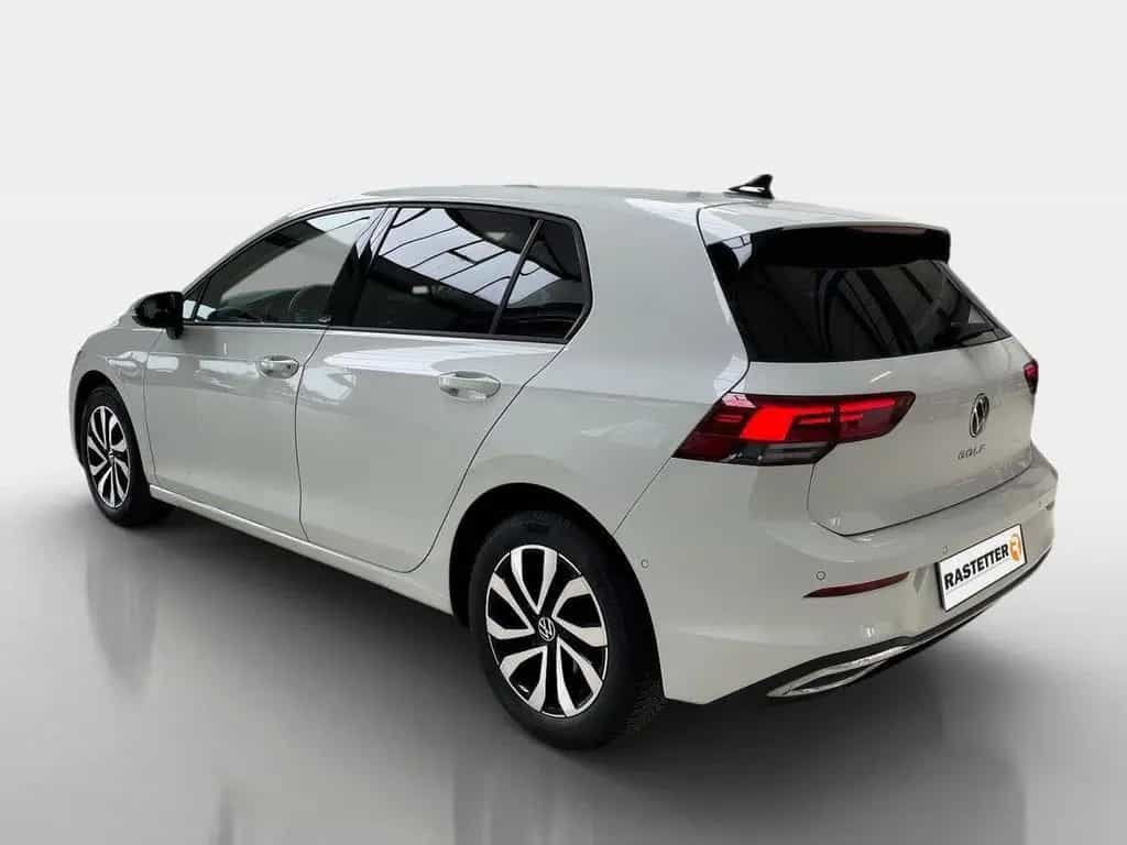 Volkswagen Golf TSI Active Standhzg+IQ.DRIVE+LEDplus+Navi+H 01/2023-photo-2