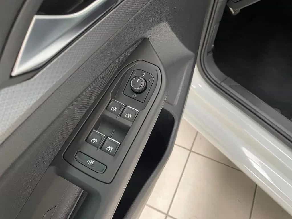 Volkswagen Golf TSI Active Standhzg+IQ.DRIVE+LEDplus+Navi+H 01/2023-photo-21