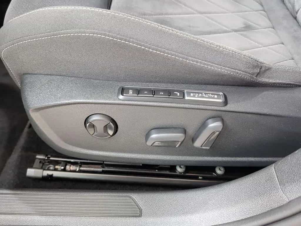 Volkswagen Golf TSI Life Harman+Standhzg+AHK+Navi+LED+ACC+K 01/2023-photo-20