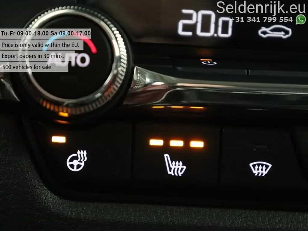 Mazda CX-30 2.0 e-SkyActiv-X M Hybrid 100th Anniversar 01/2021-photo-7