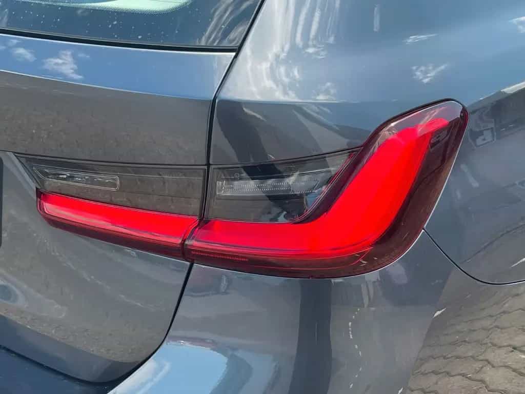 BMW 320 d Touring *Automatik*LED*Rückfahrkamera* 01/2020-photo-12