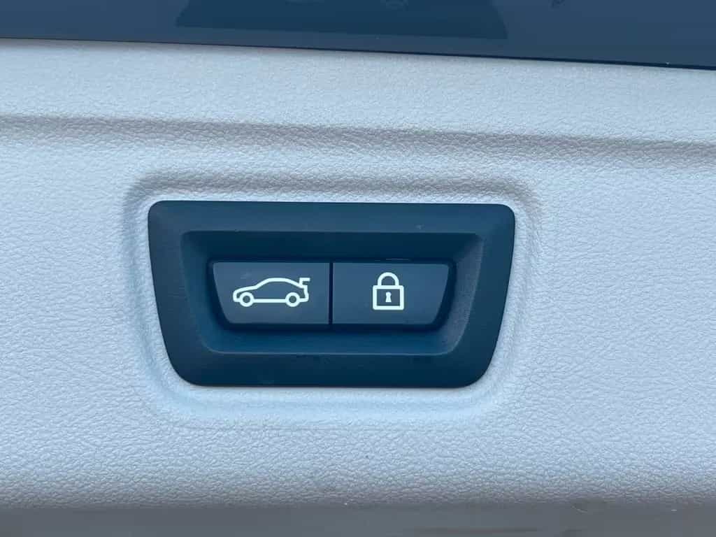 BMW 320 d Touring *Automatik*LED*Rückfahrkamera* 01/2020-photo-20