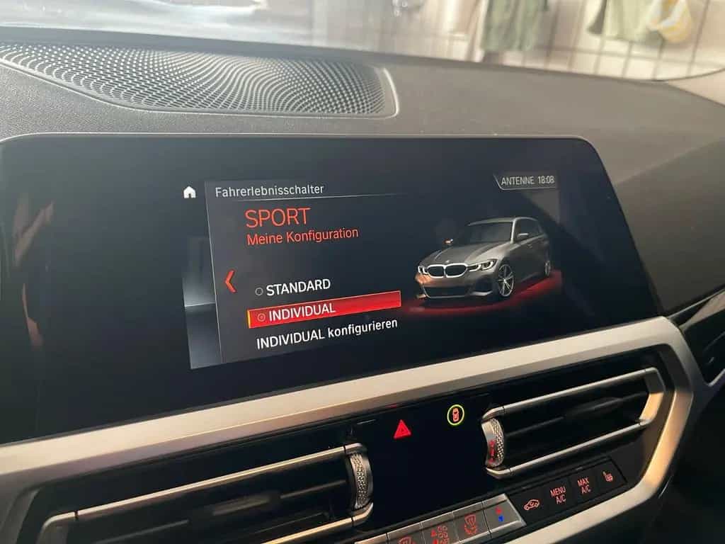 BMW 320 d Touring *Automatik*LED*Rückfahrkamera* 01/2020-photo-28