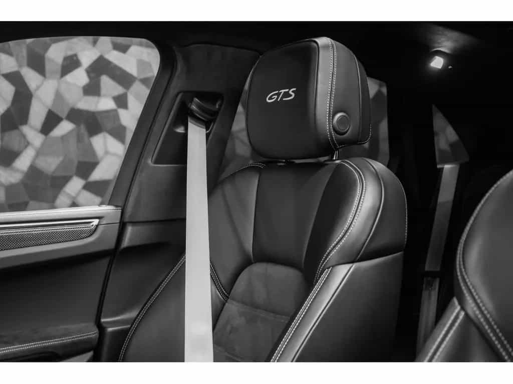 Porsche Macan III GTS 07/2024-photo-24