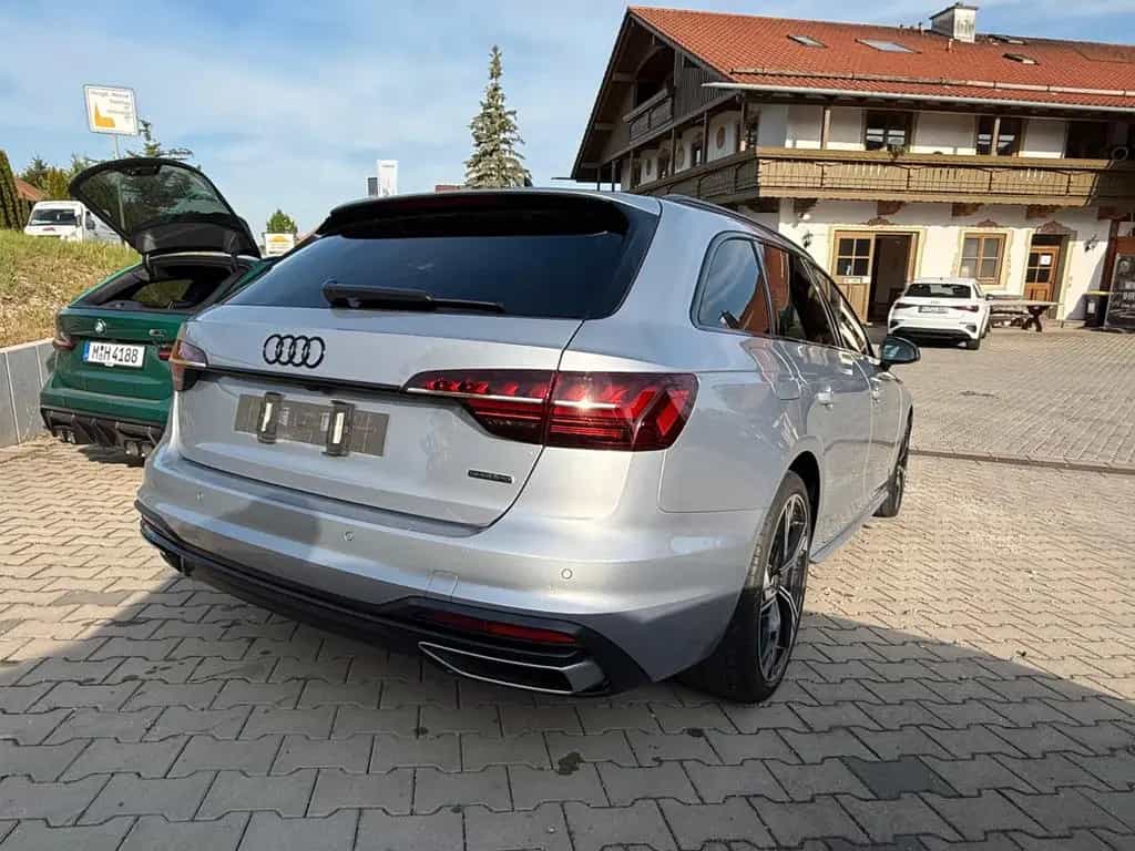 Audi A4 Avant 45 TFSI quattro advanced Pano Carbon 03/2023-photo-5