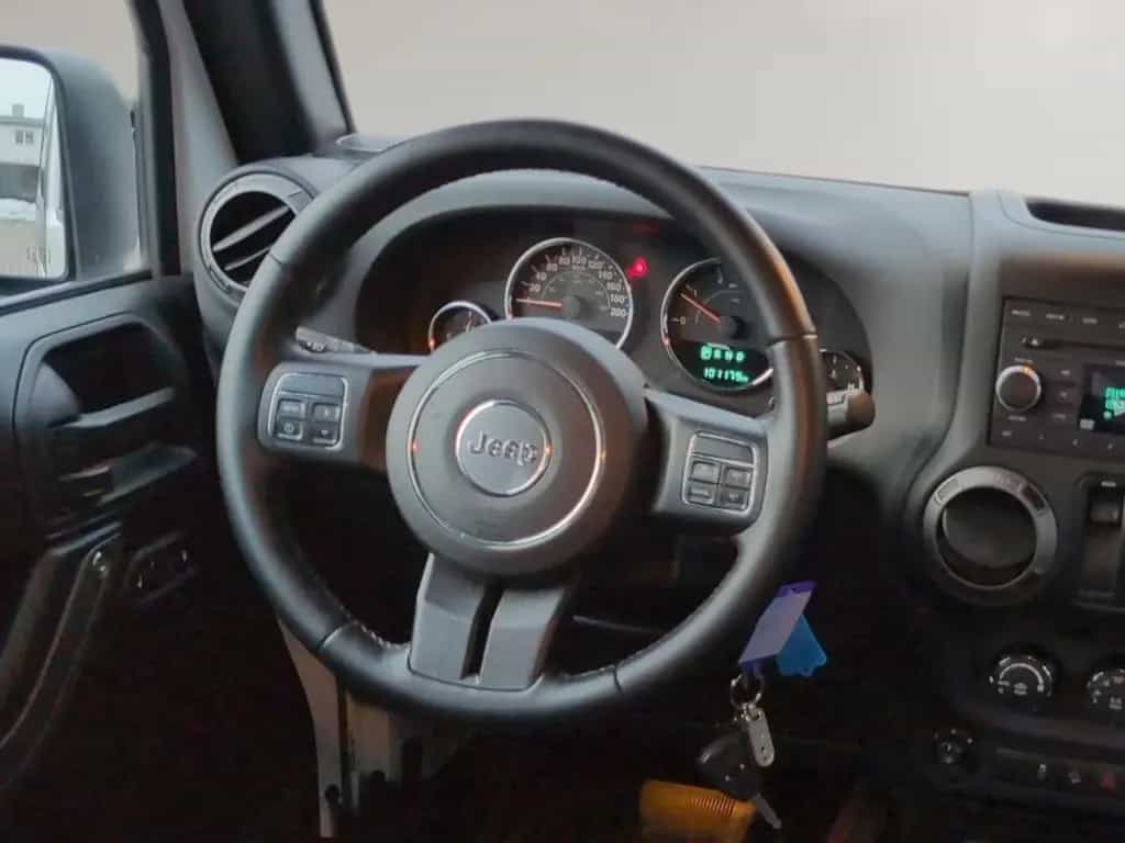 Jeep Wrangler Sport 2.8 CRD Unfallfrei 03/2017-photo-12