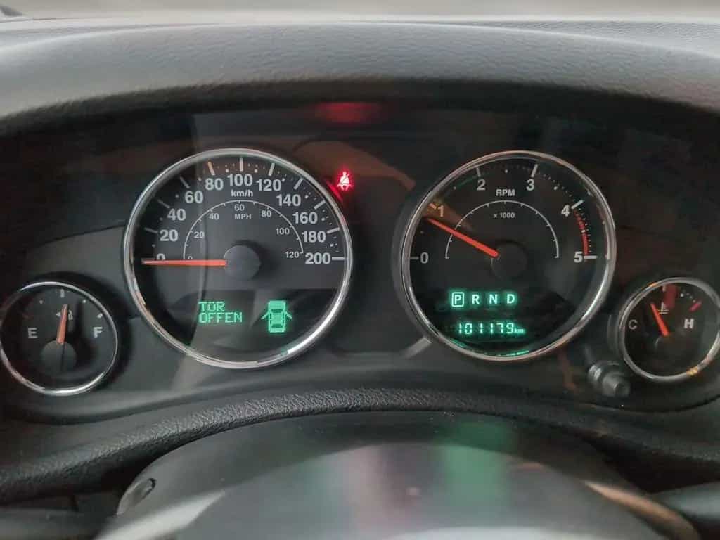 Jeep Wrangler Sport 2.8 CRD Unfallfrei 03/2017-photo-14
