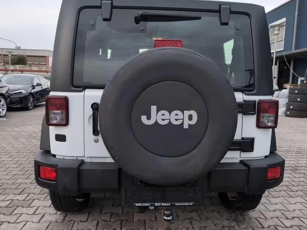 Jeep Wrangler Sport 2.8 CRD Unfallfrei 03/2017-photo-9