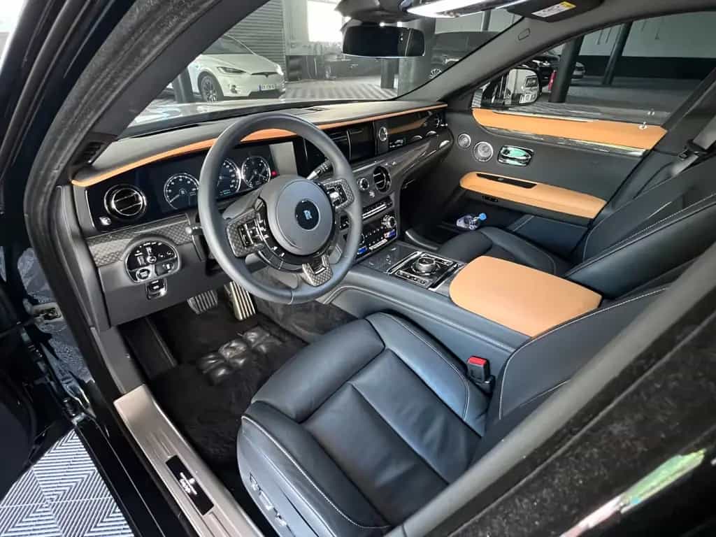Rolls-Royce Ghost Black Badge - Amazing specs - NP 520k€ 12/2022-photo-13