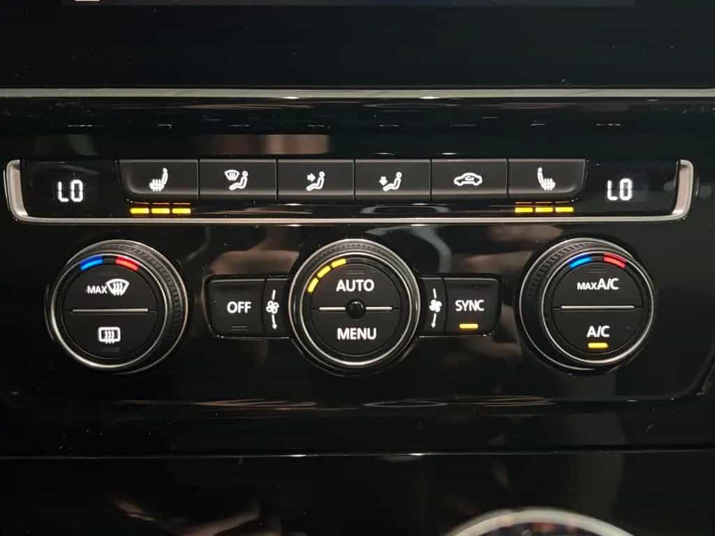 Volkswagen Golf VII Lim.Highline BlueMotion ACC LED CARPLAY 07/2018-photo-23