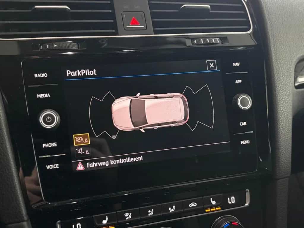 Volkswagen Golf VII Lim.Highline BlueMotion ACC LED CARPLAY 07/2018-photo-24