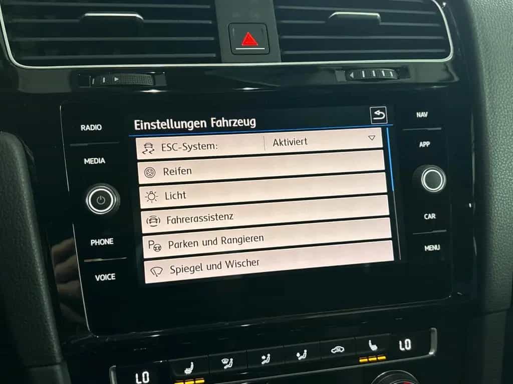 Volkswagen Golf VII Lim.Highline BlueMotion ACC LED CARPLAY 07/2018-photo-29