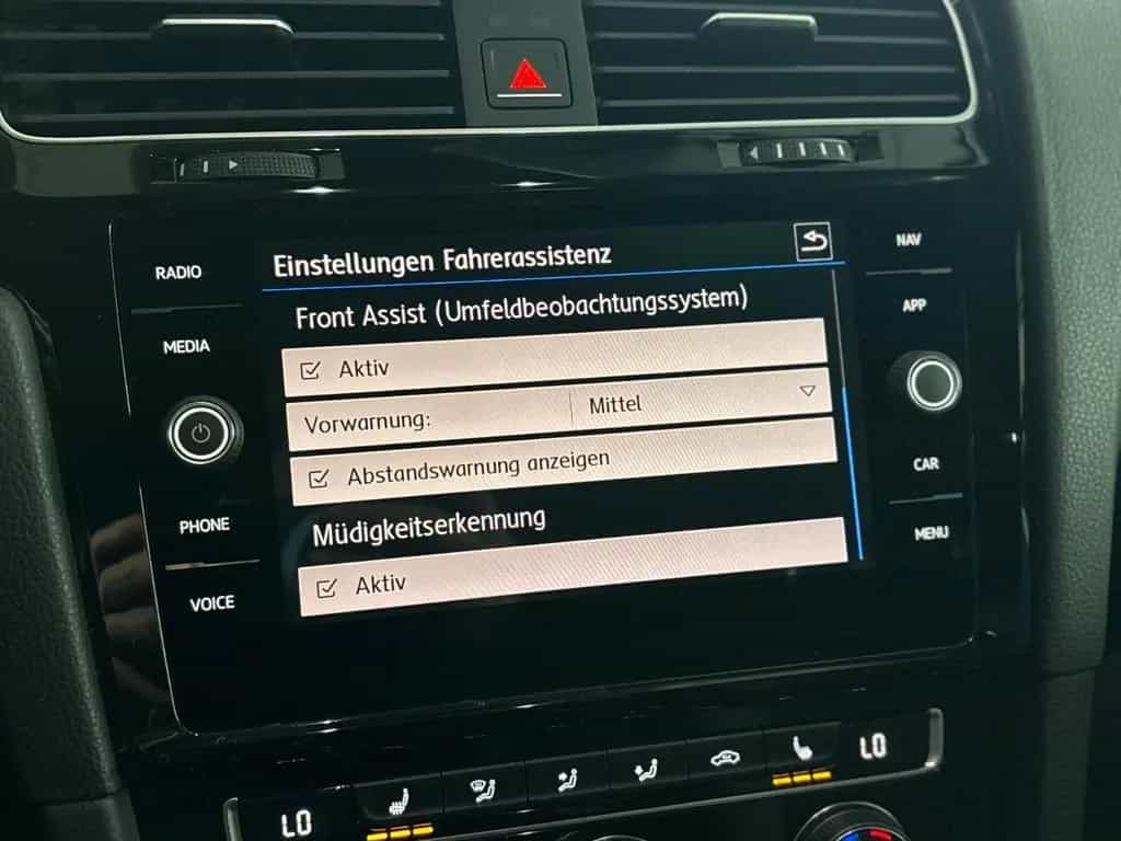 Volkswagen Golf VII Lim.Highline BlueMotion ACC LED CARPLAY 07/2018-photo-30
