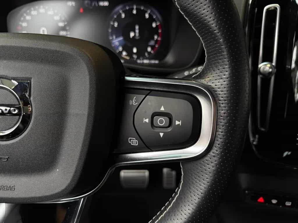 Volvo XC40 R Design H/K ACC AHK KAM 04/2021-photo-13
