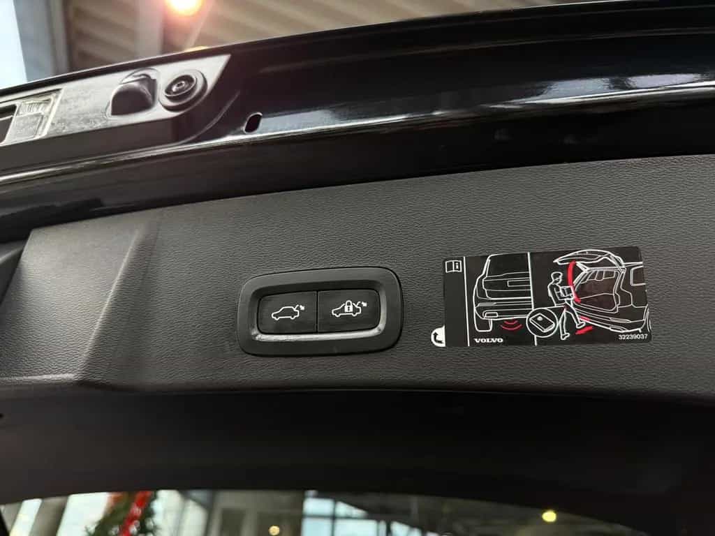 Volvo XC40 R Design H/K ACC AHK KAM 04/2021-photo-28