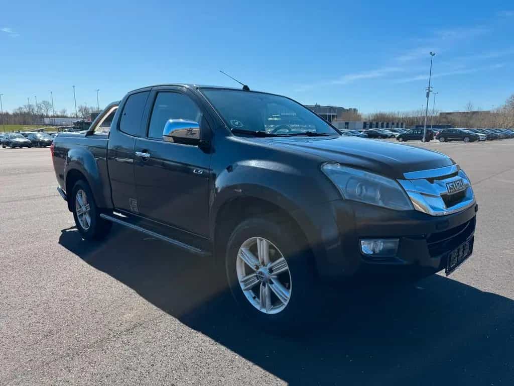 Isuzu D-Max 2.5 Extended Cab Aut. 163 PS 57687 LKW 05/2017-photo-2