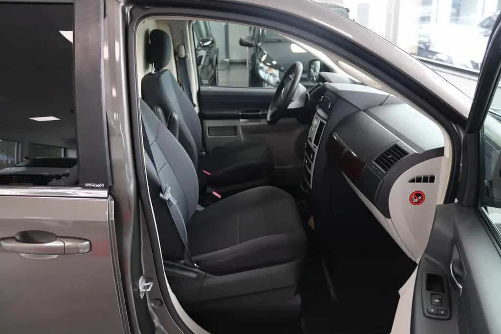 Chrysler Grand Voyager Bestattungswagen / Leichenwagen 12/2011-photo-10