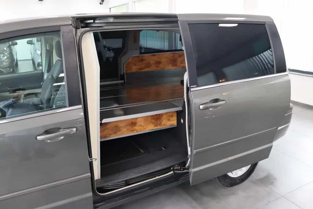 Chrysler Grand Voyager Bestattungswagen / Leichenwagen 12/2011-photo-12