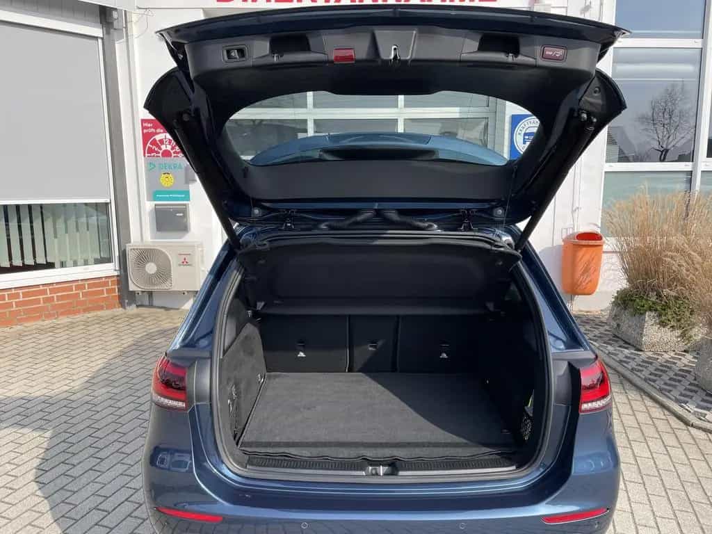 Mercedes-Benz B 200 Sondermodell Edition  plus weitere Extras! 07/2020-photo-11
