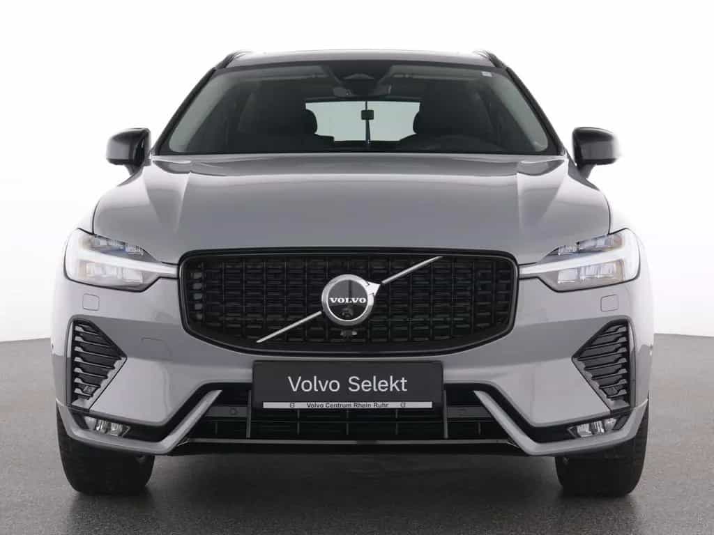 Volvo XC60 B5 AWD PLUS DARK FAP+HKSOUND+360°+PANO+LM+ 11/2024-photo-14