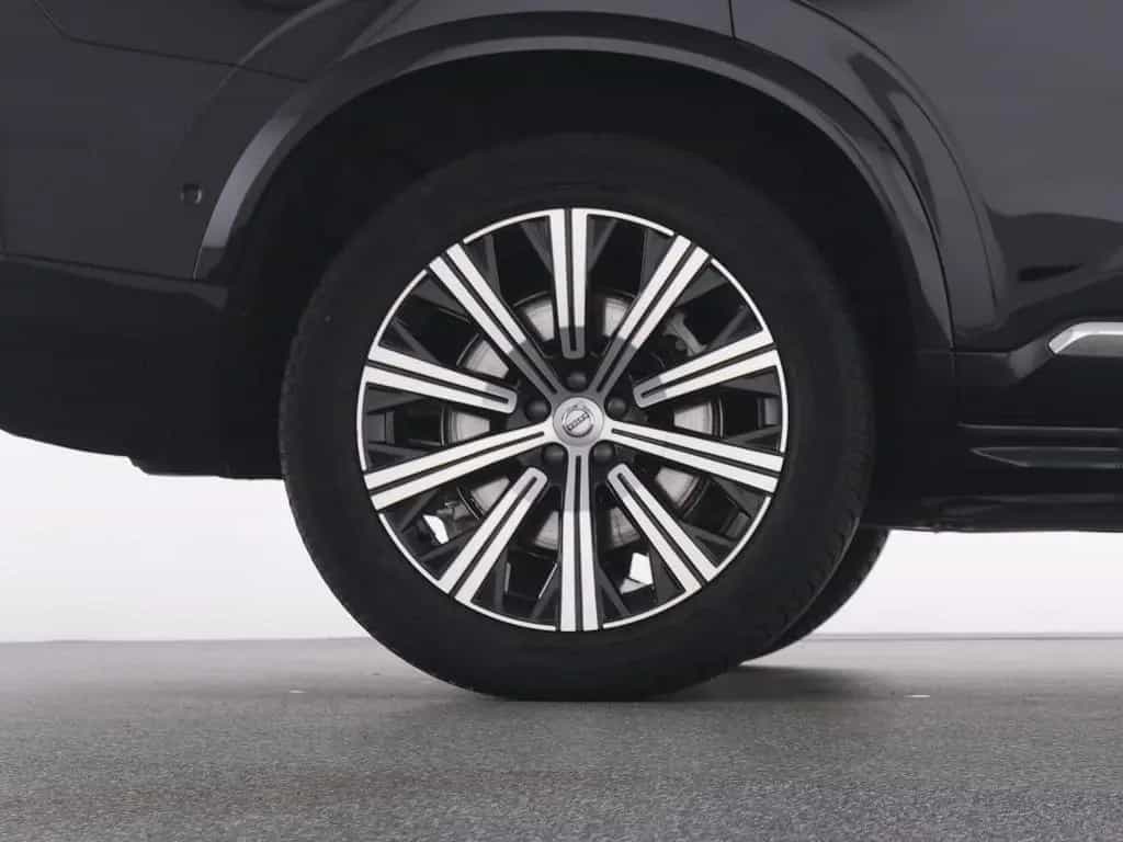 Volvo XC90 B5 AWD PLUS BRIGHT ALARM+AHL+360°+PANO 01/2024-photo-22