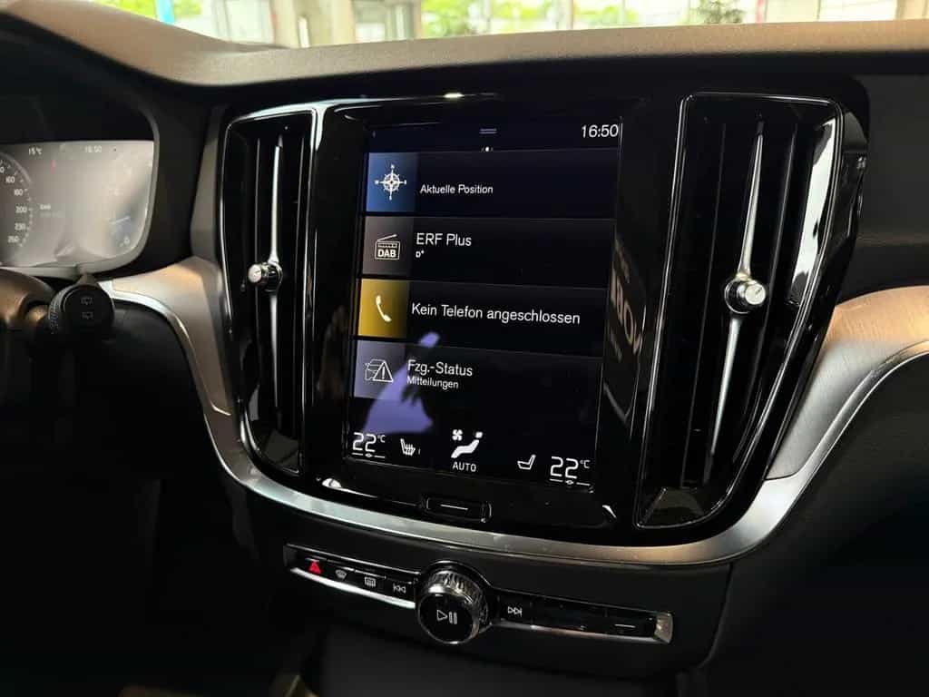 Volvo V60 Kombi Momentum Pro ACC BLIS LED 06/2021-photo-10