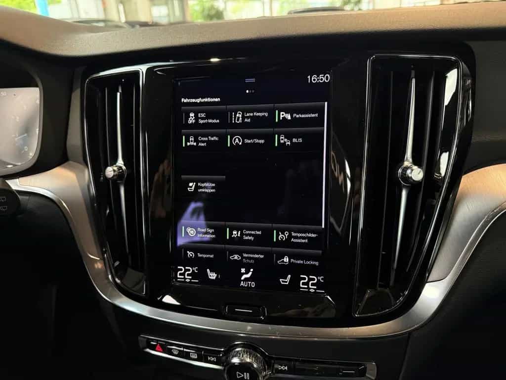 Volvo V60 Kombi Momentum Pro ACC BLIS LED 06/2021-photo-12