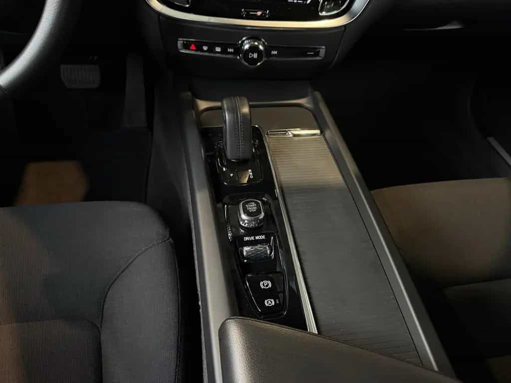 Volvo V60 Kombi Momentum Pro ACC BLIS LED 06/2021-photo-13
