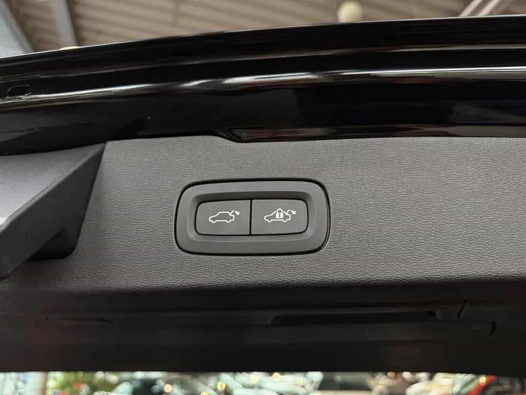 Volvo V60 Kombi Momentum Pro ACC BLIS LED 06/2021-photo-16