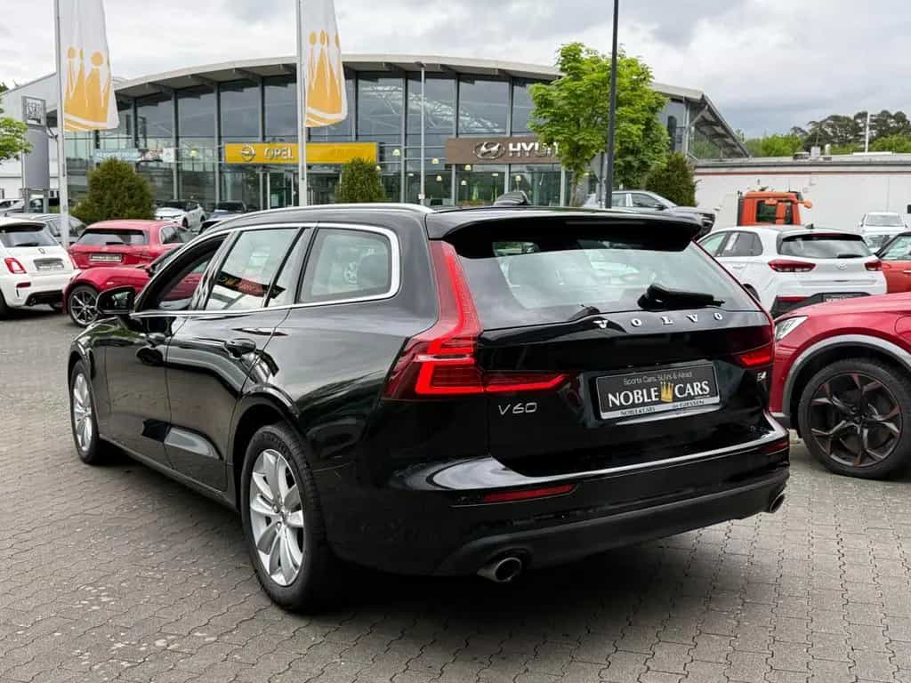 Volvo V60 Kombi Momentum Pro ACC BLIS LED 06/2021-photo-22