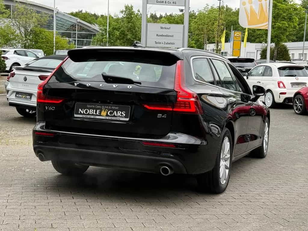 Volvo V60 Kombi Momentum Pro ACC BLIS LED 06/2021-photo-24
