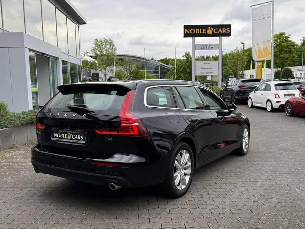 Volvo V60 Kombi Momentum Pro ACC BLIS LED 06/2021-photo-26