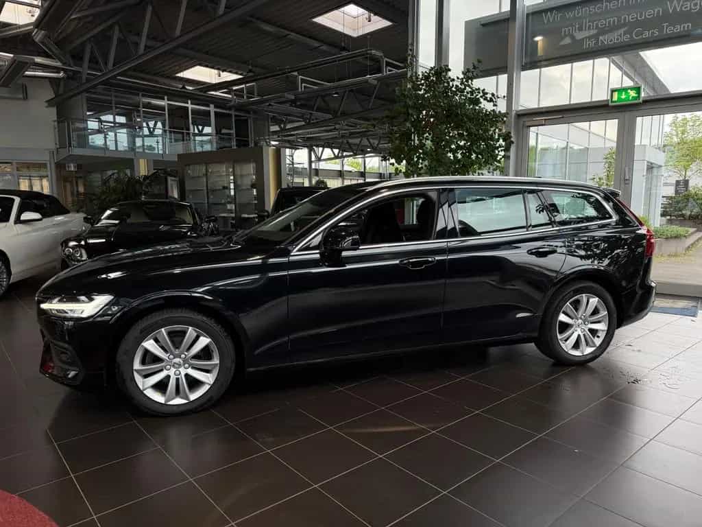 Volvo V60 Kombi Momentum Pro ACC BLIS LED 06/2021-photo-1