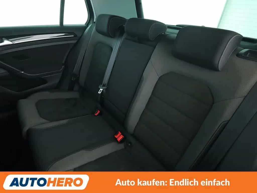 Volkswagen Golf VII 1.5 TSI ACT Highline BMT*NAVI*LED*PDC* 08/2019-photo-13