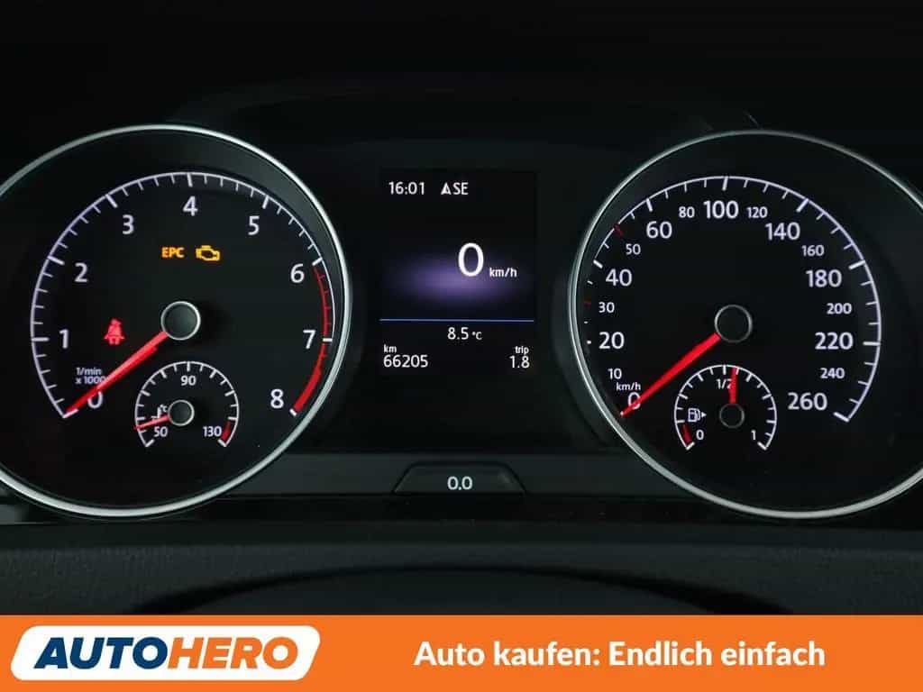 Volkswagen Golf VII 1.5 TSI ACT Highline BMT*NAVI*LED*PDC* 08/2019-photo-19
