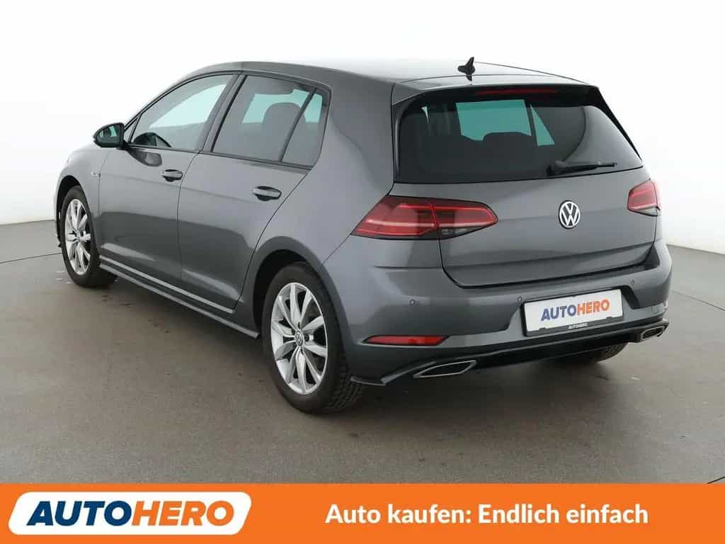 Volkswagen Golf VII 1.5 TSI ACT Highline BMT*NAVI*LED*PDC* 08/2019-photo-3